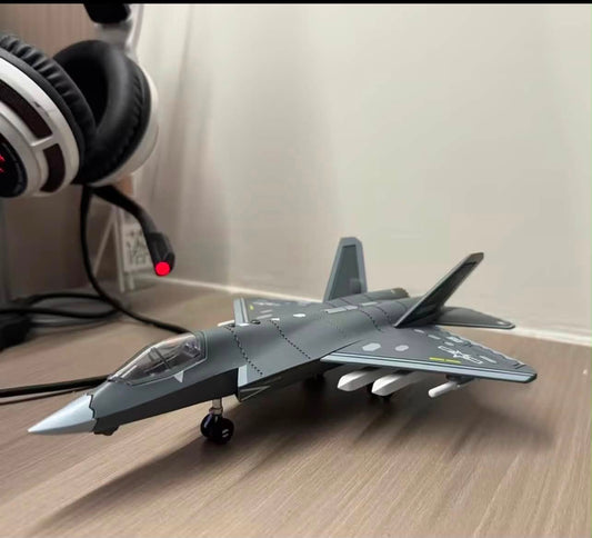 J-35 Aircraft Plastic Model Kit